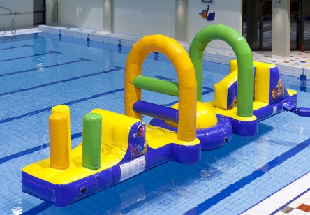 Votre jeu aquatique gonflable sur piscine !