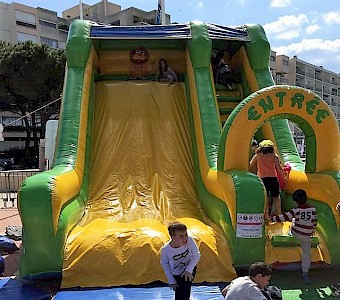 Toboggan Gonflable JUNGLE