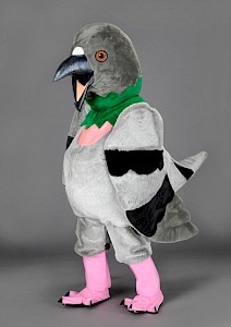 Mascotte de pigeon en peluche