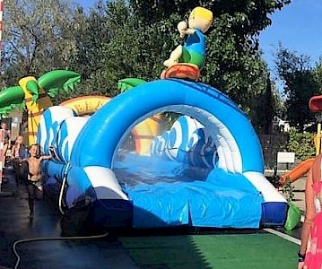 Ventreglisse Gonflable SURFEUR 18m