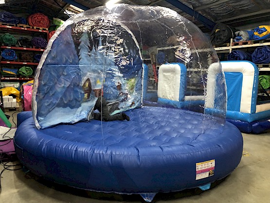 Boule de neige gonflable géante déco de noël