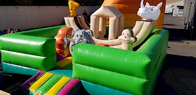 Aire de Jeux Gonflable JUNGLE