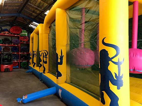 parcours gonflable obstacles ninja train gonflable asg34