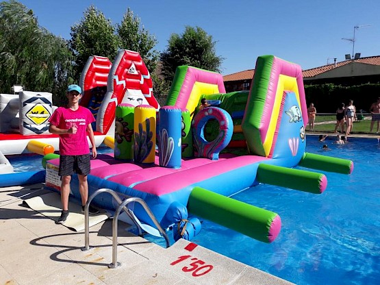 Parcours gonflable pour piscine, jeux aquatiques