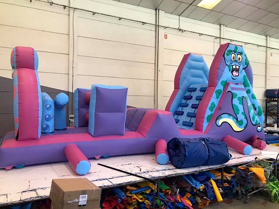 Parcours aquatique mediana gonflable de 8m