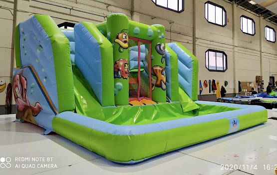 Votre toboggan gonflable aqualudique neuf