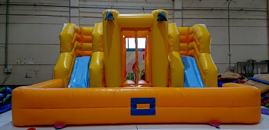 Vente de toboggan gonflable - vue avant