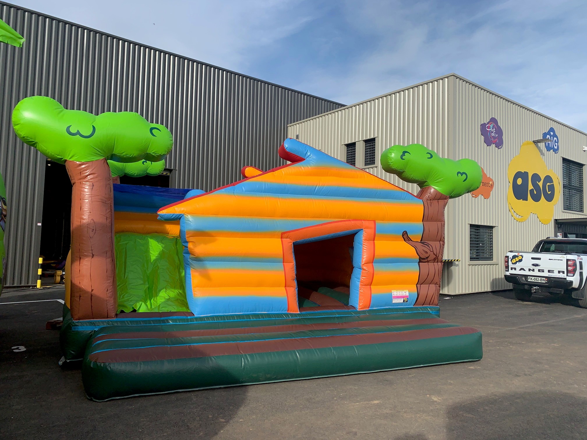 Combo Gonflable CABANE 2900€HT