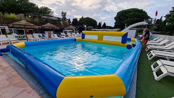Votre jeu aquatique, gonflable terrain de volley