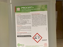 Nettoyant écologique Procert + pour jeux gonflables asg34