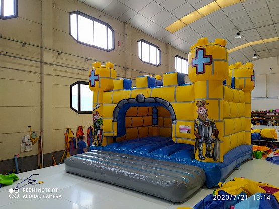 Château médiéval gonflable Florencia - Jeu professionnel gamme signature