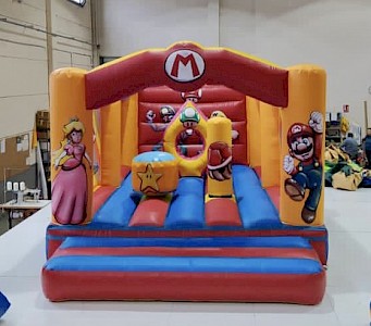 Aire de jeux Gonflable MARIO - 2850€