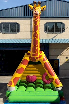 Château 6x5 girafe   sur mesure Château 4x5 gonflable asg34