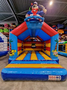 Château Gonflable PIRATES 2995€ht