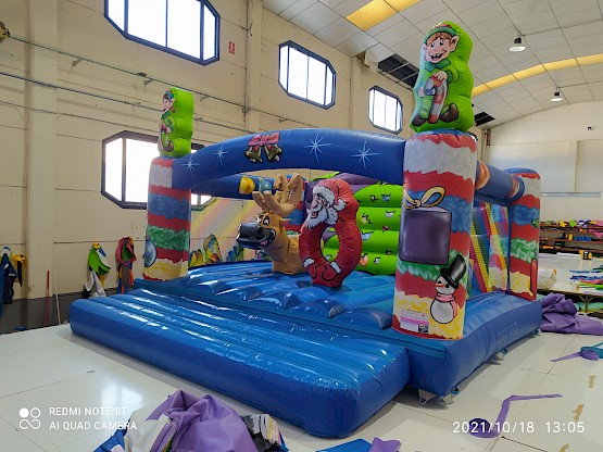 Vente de château gonflable neuf grand modèle