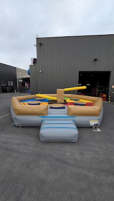 Vu avant du jeu de faucheuse mécanique