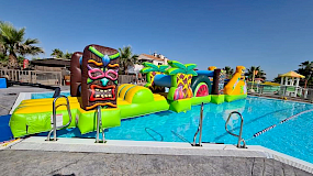parcours-aquatique-tiky-hawai-gonflable-13m-asg34 vente fabrication location