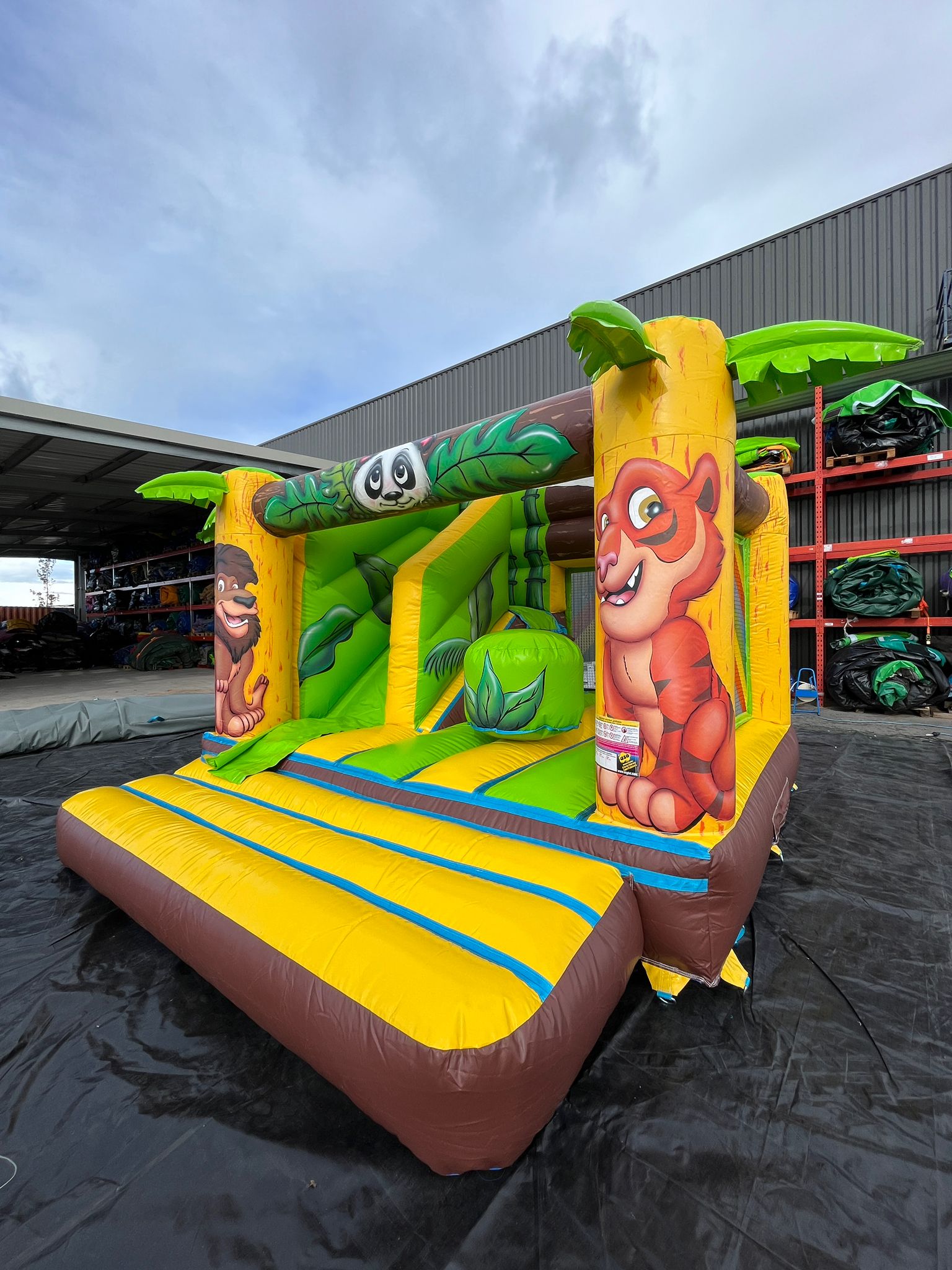 Tech Inflatables Small model combo with slide, modules, jungle