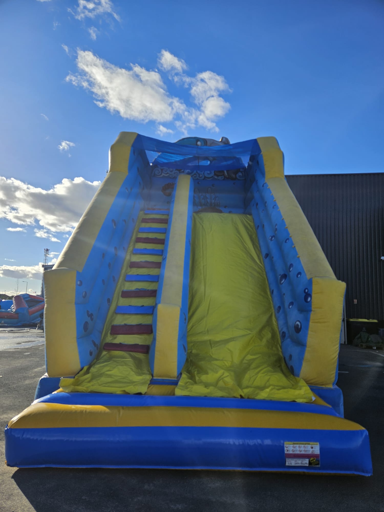 toboggan marin gonflable d'occasion petit prix 1700€ht