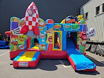 Château gonflable sur le thème de la bande dessinée