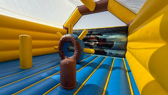 Vue intérieure - Château gonflable Pirate maxi Jump, 6m x 5m - Gamme Access