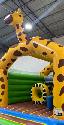 Château gonflable girafe, vendu neuf de taille moyenne