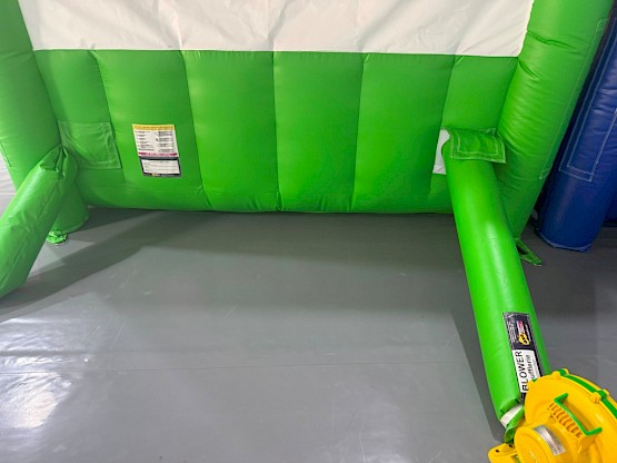 Tir à l'arc vendu avec manche à air et accessoires