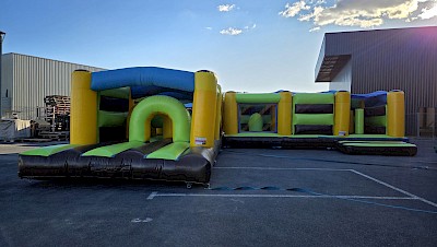 PARCOURS OBSTACLES gonflable en L  occasion