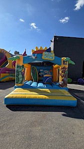 Château 4/4 Gonflable SURF santa occasion - 1000€ht