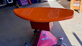 Planche de surf orange pour rodéo mécanique - GS ingénierie