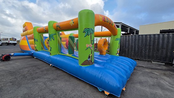 Votre ère de jeux gonflable MS vacances